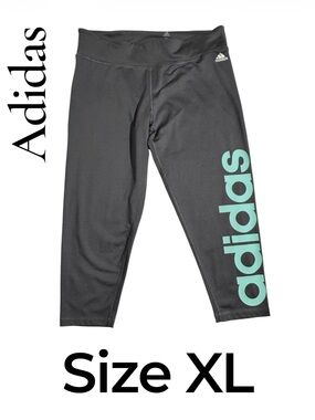 Adidas Climate 3/4 Crop Athletic Leggings. Size XL